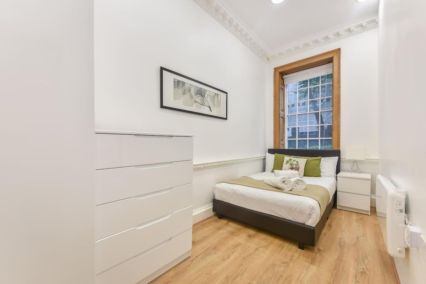 2 Bed Piccadilly Apartment 2 Лондон Екстериор снимка