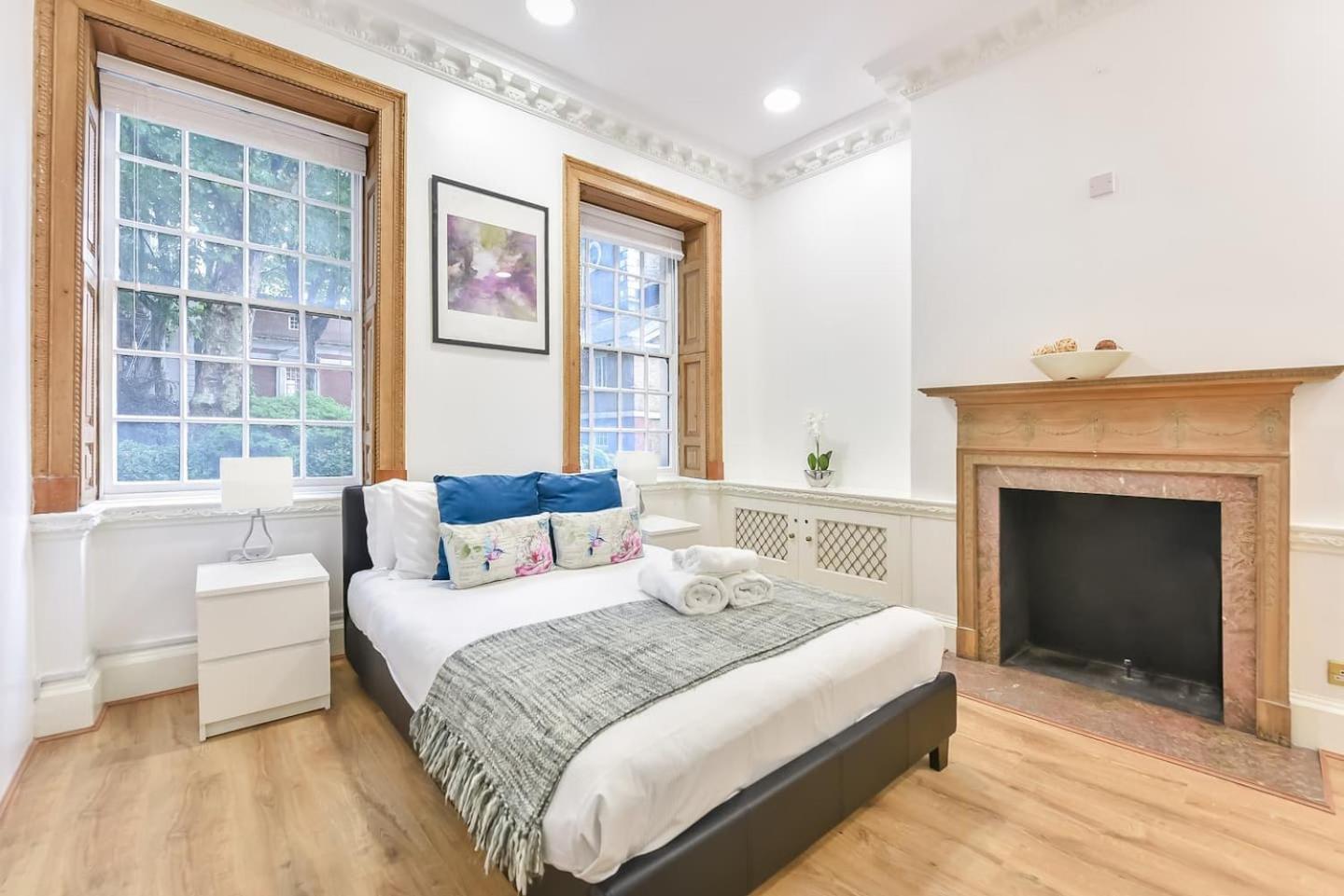 2 Bed Piccadilly Apartment 2 Лондон Екстериор снимка