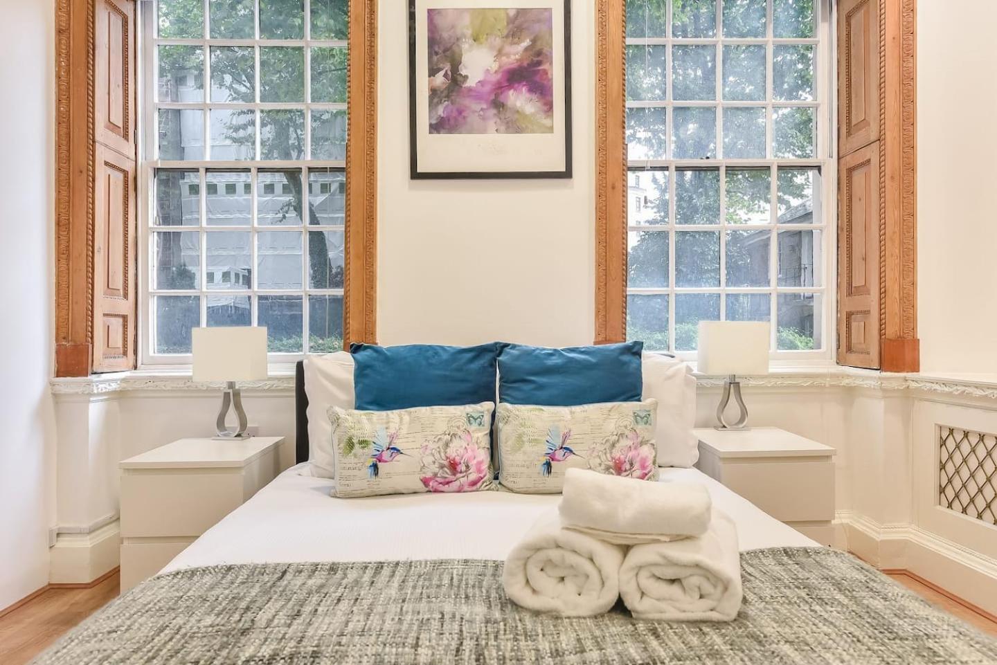 2 Bed Piccadilly Apartment 2 Лондон Екстериор снимка